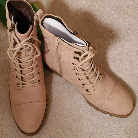 White Mountain Combat Style Boots - Picture 8 of 8